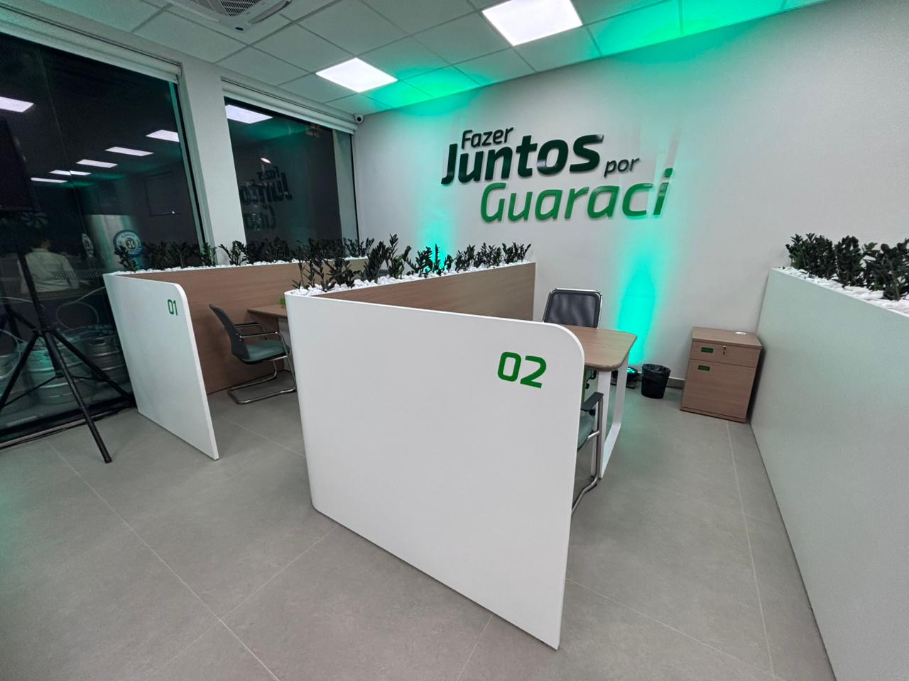 Área de atendimento com marca Fazer Juntos por Guaraci